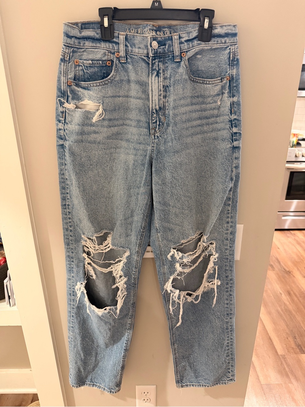 American Eagle Outfitters Light Blue Distressed Boyfriend Jeans